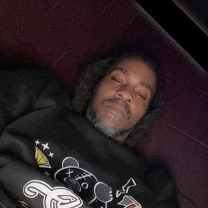 Meet your Posher, Carlos